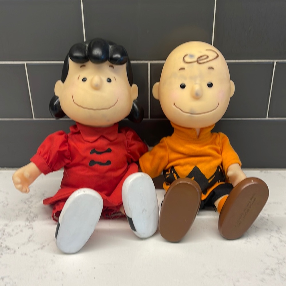 Charlie Brown & Lucy Plush Set - Orange and Red Peanuts Dolls